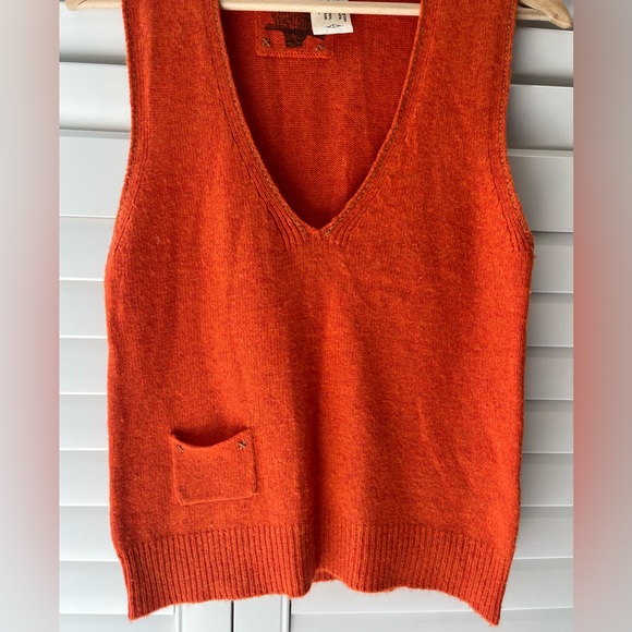 ASO Lorelai Gilmore - Orange Sweater Vest - Picture 9 of 9